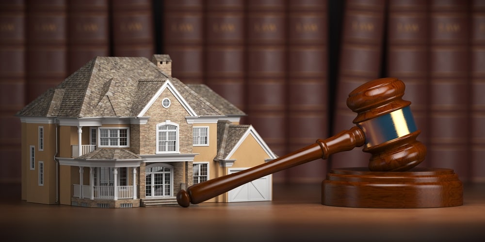 House with gavel and law books.